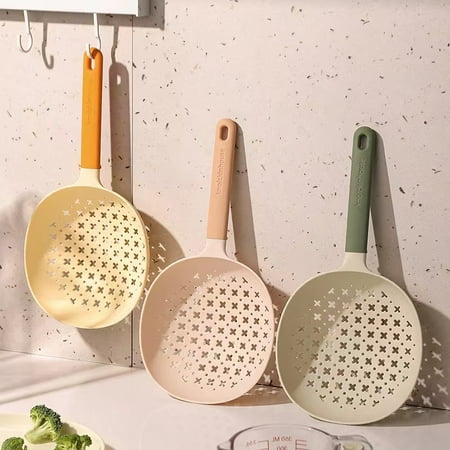 

Kitchen Colander Scoop Strainer Drain Cooked Pasta And Vegetables Long-Handled Drain Scoop High Temperature Resistant Food Filter Leaky Spoon For Quickly Draining Water From Food