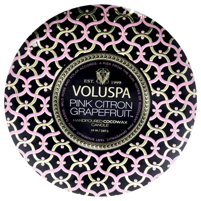 Vela de lata de 3 mechas - Pomelo rosado cítrico de Voluspa para unisex - Vela de 12 oz