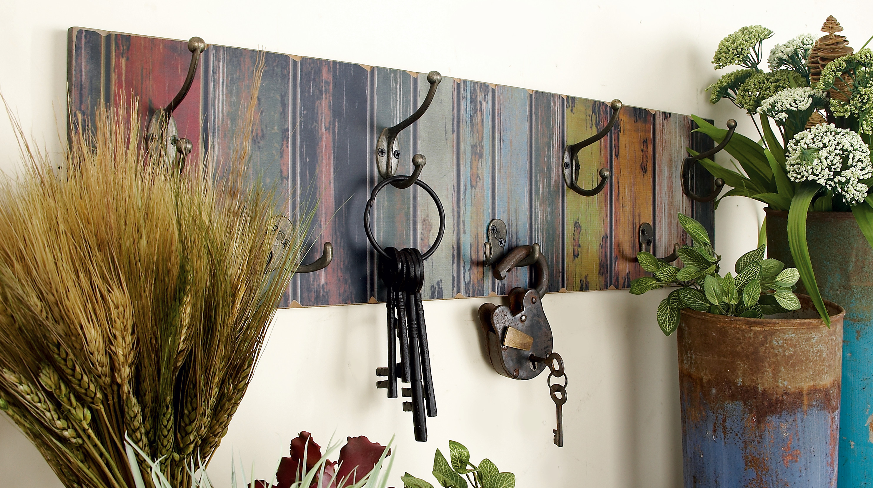 DecMode Rectangular Distressed Multi-colored Wood Panel With Metal Wall