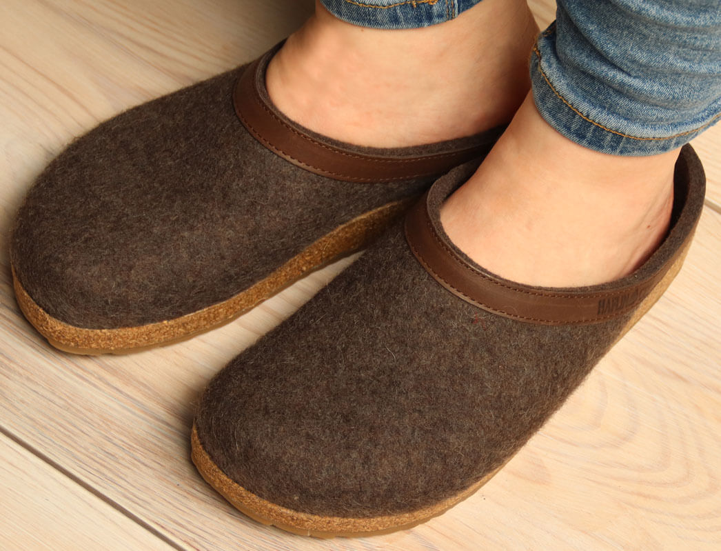 Haflinger Grizzly Torben Unisex 41 Wool Welt Closed Heel Clogs Brown Slip-On HAFLINGER | Wool Felt Clog Grizzly Torben, Turf | Expre main image 2