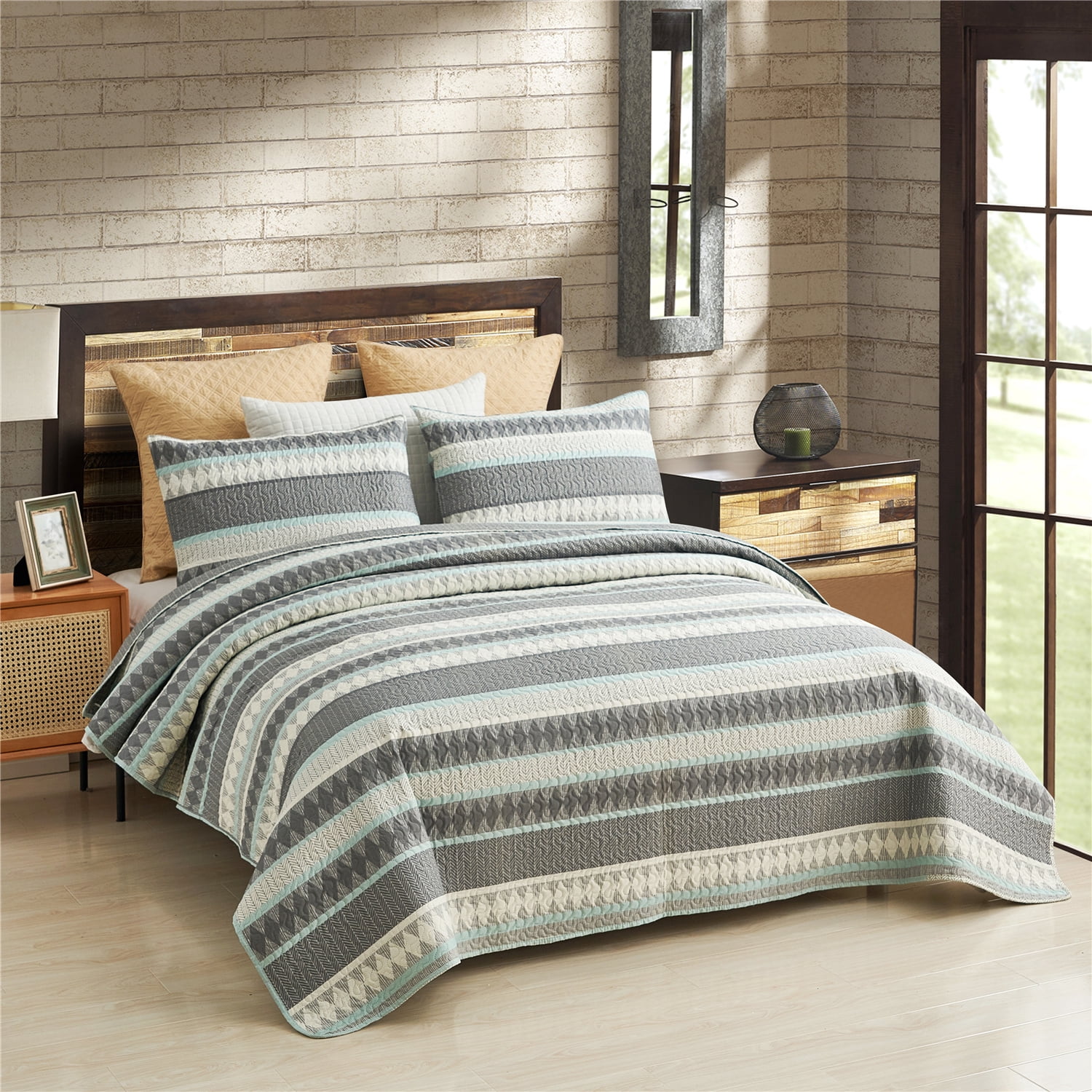 JML Quilt Set, Queen, Grey Stripe, 3 Piece