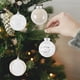 thumbnail image 4 of Juego de 9 Bolas Navideñas Irrompibles para Árbol de Navidad | Decoraciones Colgantes de Plástico En Rojo, Amarillo, Azul, Rosa, Blanco y Verde | Artículos Duraderos para Fiestas Navideñas | Decoraci, 4 of 6