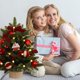 thumbnail image 5 of Adornos navideños, adornos navideños, regalos navideños Adornos navideños Cuentas flocadas Mini árbol de Navidad Adorno navideño Escritorio Pequeño árbol de Navidad para decorar, 5 of 6