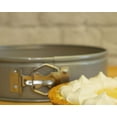 thumbnail image 3 of Meyer - BakeMaster Nonstick Springform Cake Pan (23cm/9in), 3 of 3