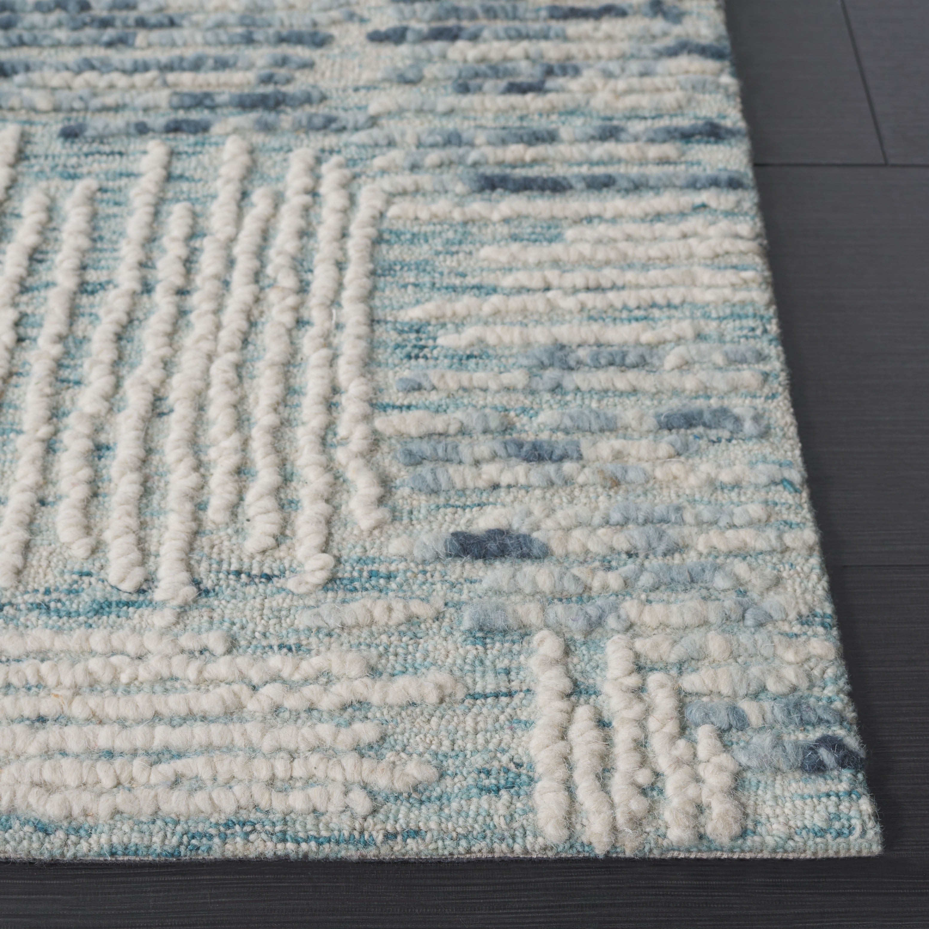 SAFAVIEH Abstract Salma Striped Geometric Area Rug, Blue/Ivory, 6' x 6' Square