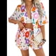 thumbnail image 1 of Conjunto de 2 Piezas para Mujer, con Estampado Floral Tropical Suave de Verano, Cuello en V, Corta, Botones y Pantalones Cortos. Flores Amarillas L, 1 of 10