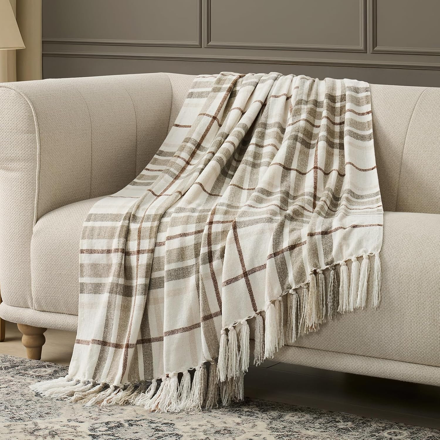 EVERGRACE Plaid Chenille Throw Blanket for Couch, Super Soft Cozy Decorative Farmhouse Plaid Throw with Tassels, Lightweight Chenille Knit Throw for Bed Sofa Gift Home Decor, Beige 50”x60”