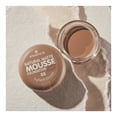 thumbnail image 2 of Base de maquillaje Essence Natural Matte Mousse beige 03 16 g, 2 of 4