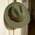 thumbnail image 4 of Sombrero de jazz para mujer de ala ancha, de piel sintética, con cinturón decorativo, sombrero de paja para la playa, tamaño ajustable, protección UV, plegable, sombrero de verano, 4 of 8