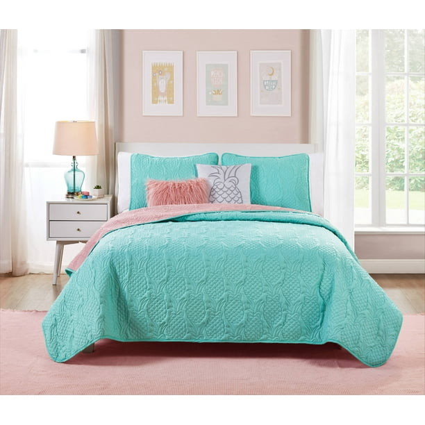 VCNY Home Turquoise Pineapple Sunday 4/5 Piece Bedding Quilt Set