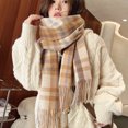 thumbnail image 2 of Bufanda infinita a cuadros para mujer para invierno, tacto de cachemira, cálida y acogedora para el invierno, bufanda a cuadros con ondas, turbante cálido para hombres, 2 of 5