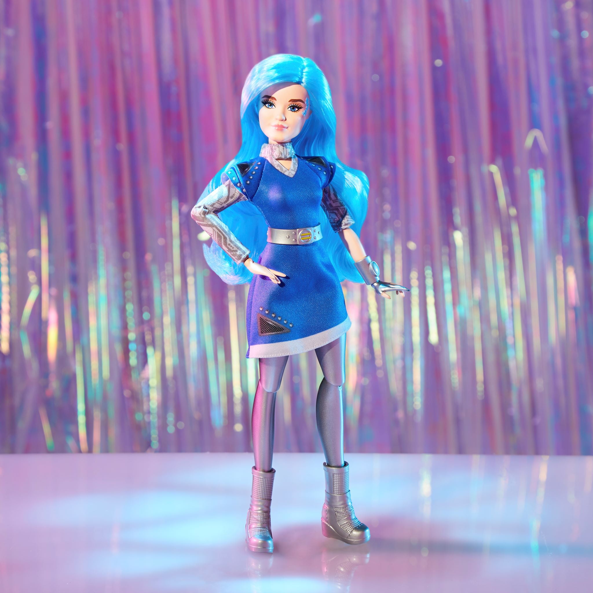  Disney Princess Zombies 3 A-spen Fashion Doll - 12-Inch Doll  with Blue Hair, Alien Outfit, Shoes, and Accessories. Toy for Kids Ages 6  and Up : Toys & Games