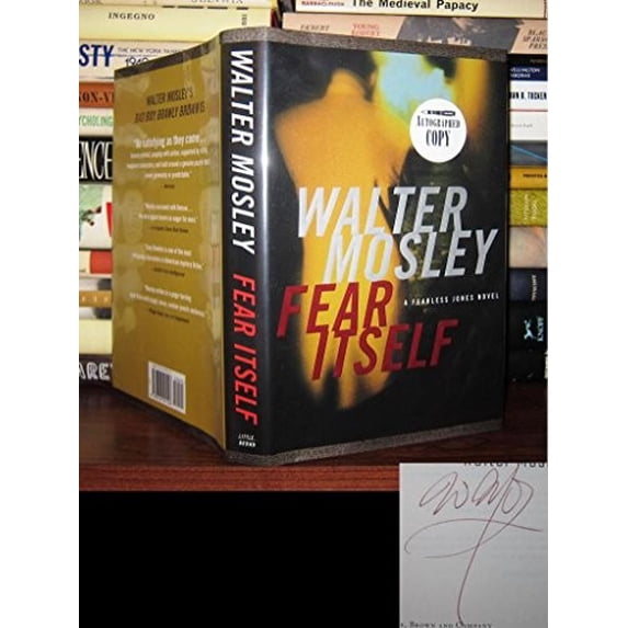 Pre-Owned Fear Itself: A Fearless Jones Novel (Hardcover) 0316591122 9780316591126