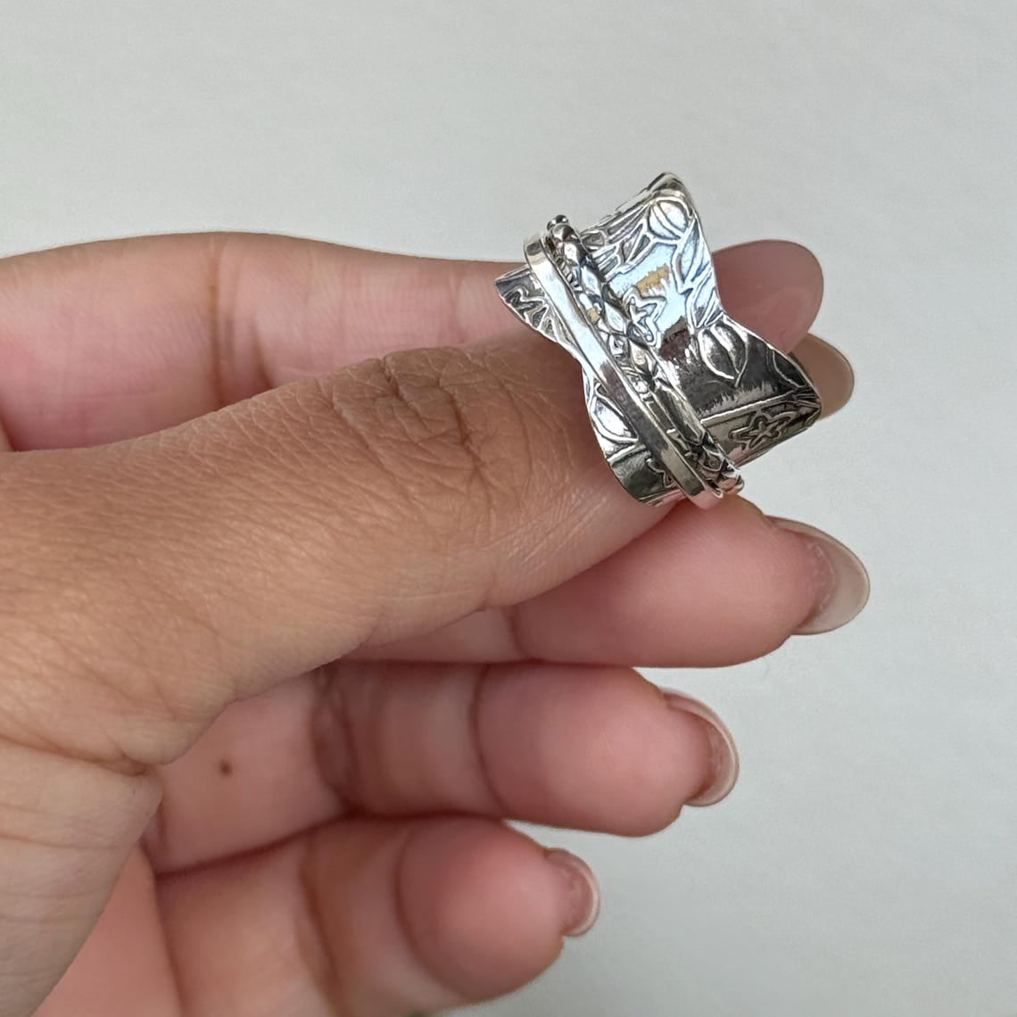 SS DESIGNS Fidget Spinner Ring Handmade Boho Style 925 Sterling Silver Anxiety Thumb Band for Stress Relief and Meditation Jewelry