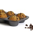 thumbnail image 3 of Pillsbury Nonstick 6-Cup Jumbo Muffin Pan, 3 of 6