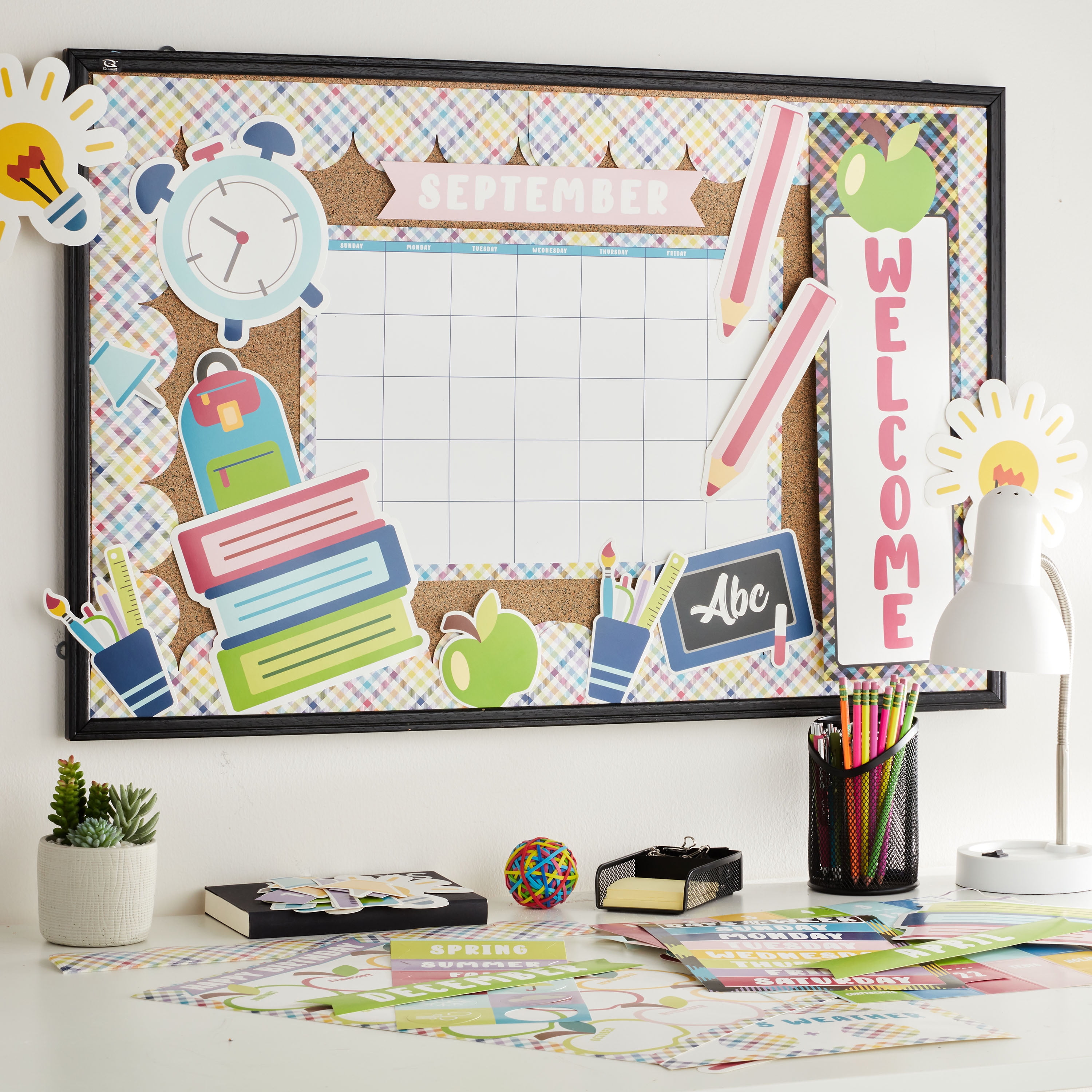 Pen+Gear Bulletin Board Set, 117 Pieces