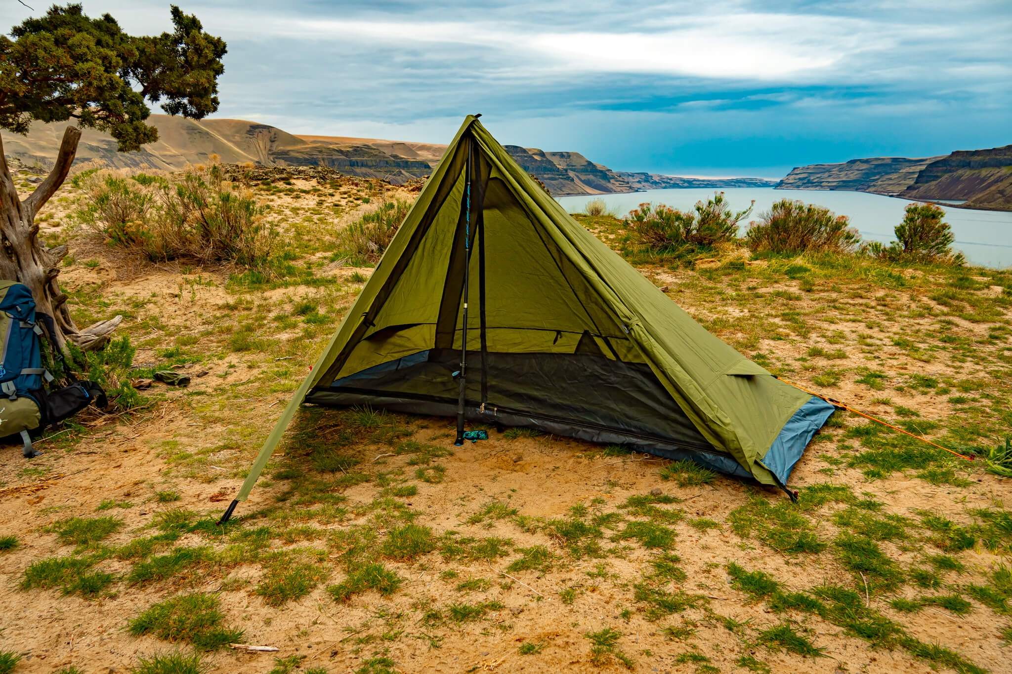 River Country Ultralight Backpacking Tent, One Person Trekking