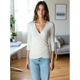 thumbnail image 4 of Blusa Mujer Manga 3 Cuartos Cuello V Comodidad y Estilo, 4 of 5