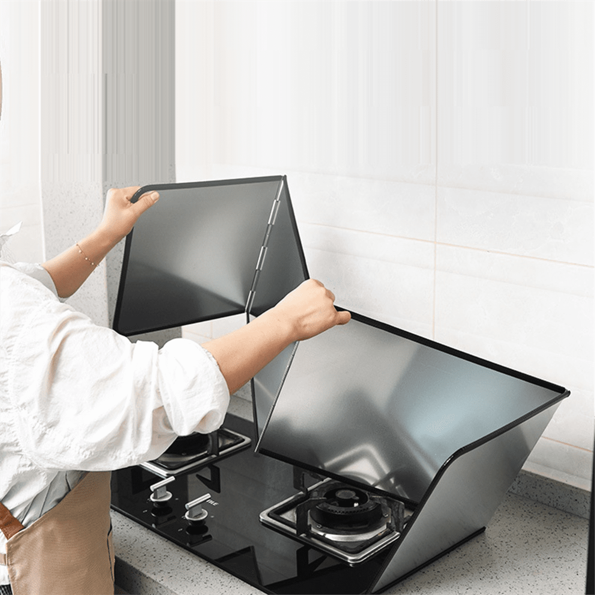 Three-Sided Kitchen Oil Splash Shield Baffle Heat Isolation and Gas Stove