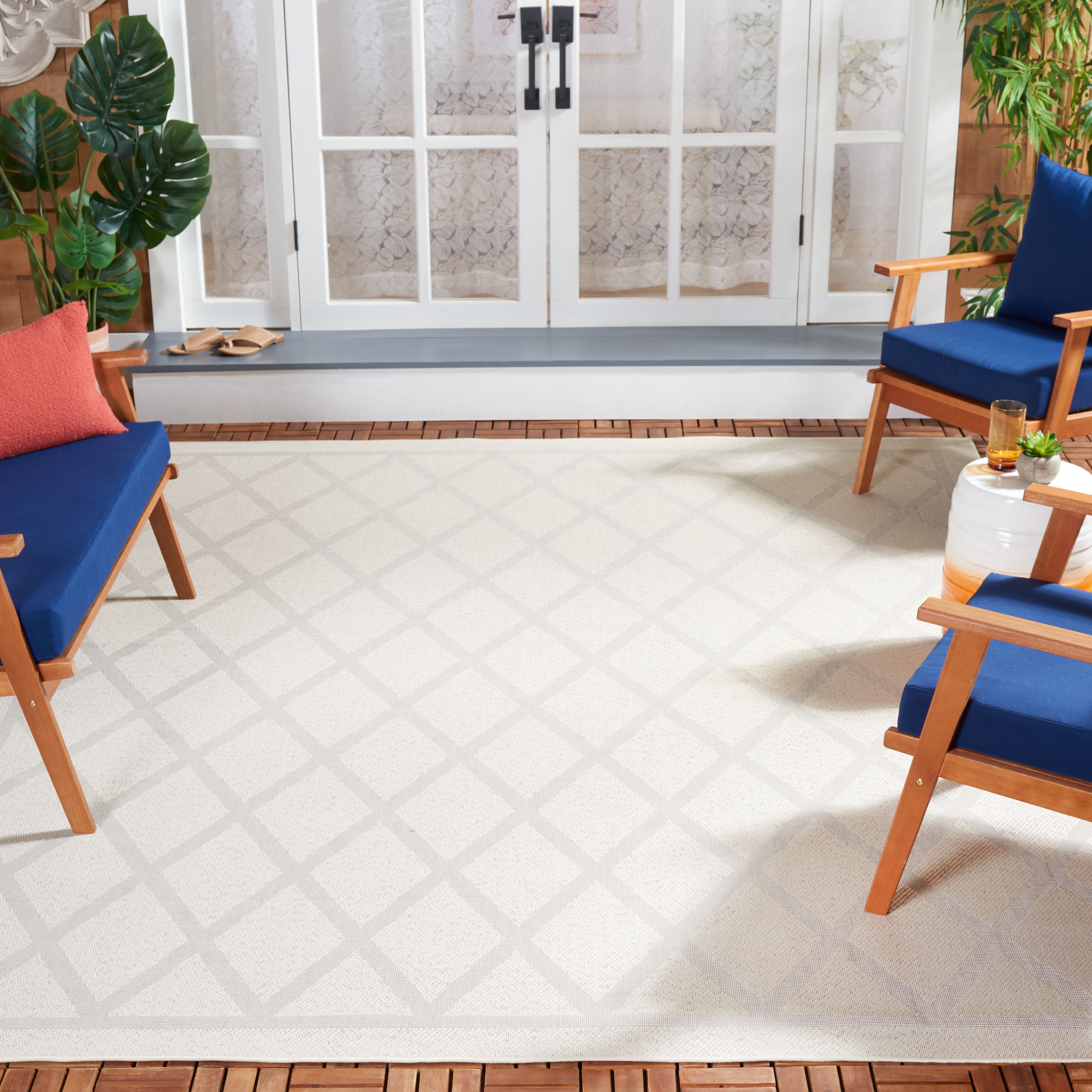 SAFAVIEH Martha Stewart Geometric Indoor/Outdoor Area Rug, Ivory/Light Grey, 8' x 10'