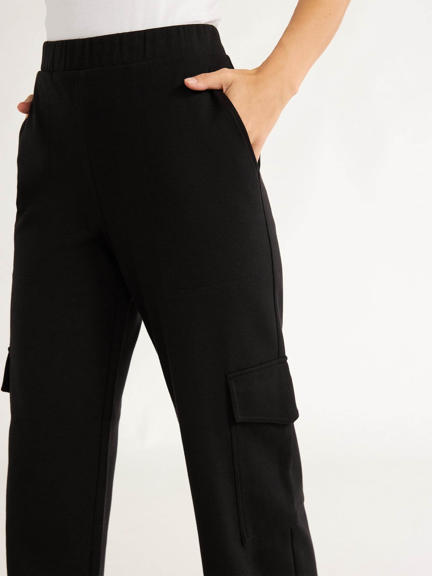 Free Assembly Women's and Women's Plus Wide Leg Knit Cargo Pants, 30” Inseam, Sizes XS-4X
