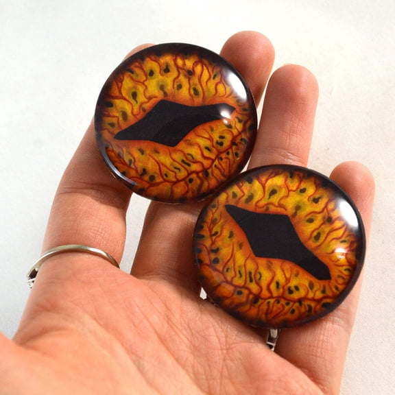 Legendary Smaug Dragon Glass Eyes