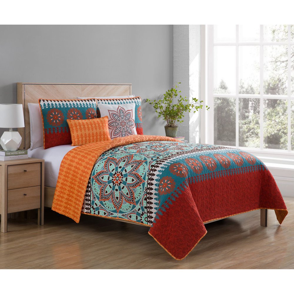 VCNY Home Orange Ezra Printed Medallion 4/5 Piece Quilt Bedding Set