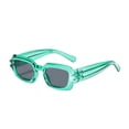 thumbnail image 2 of Lunettes de Soleil Rétro Mode pour Femmes et Hommes, Monture PC Unisexe, 2 of 3