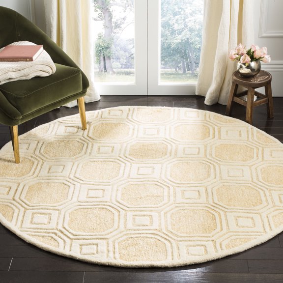 SAFAVIEH Precious Collection PRE153B Handmade Beige Rug