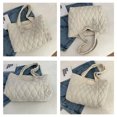 thumbnail image 2 of Bolso de hombro acolchado de algodón para mujer, bolso suave e hinchado, bolso de invierno para comunión femenina, 2 of 9