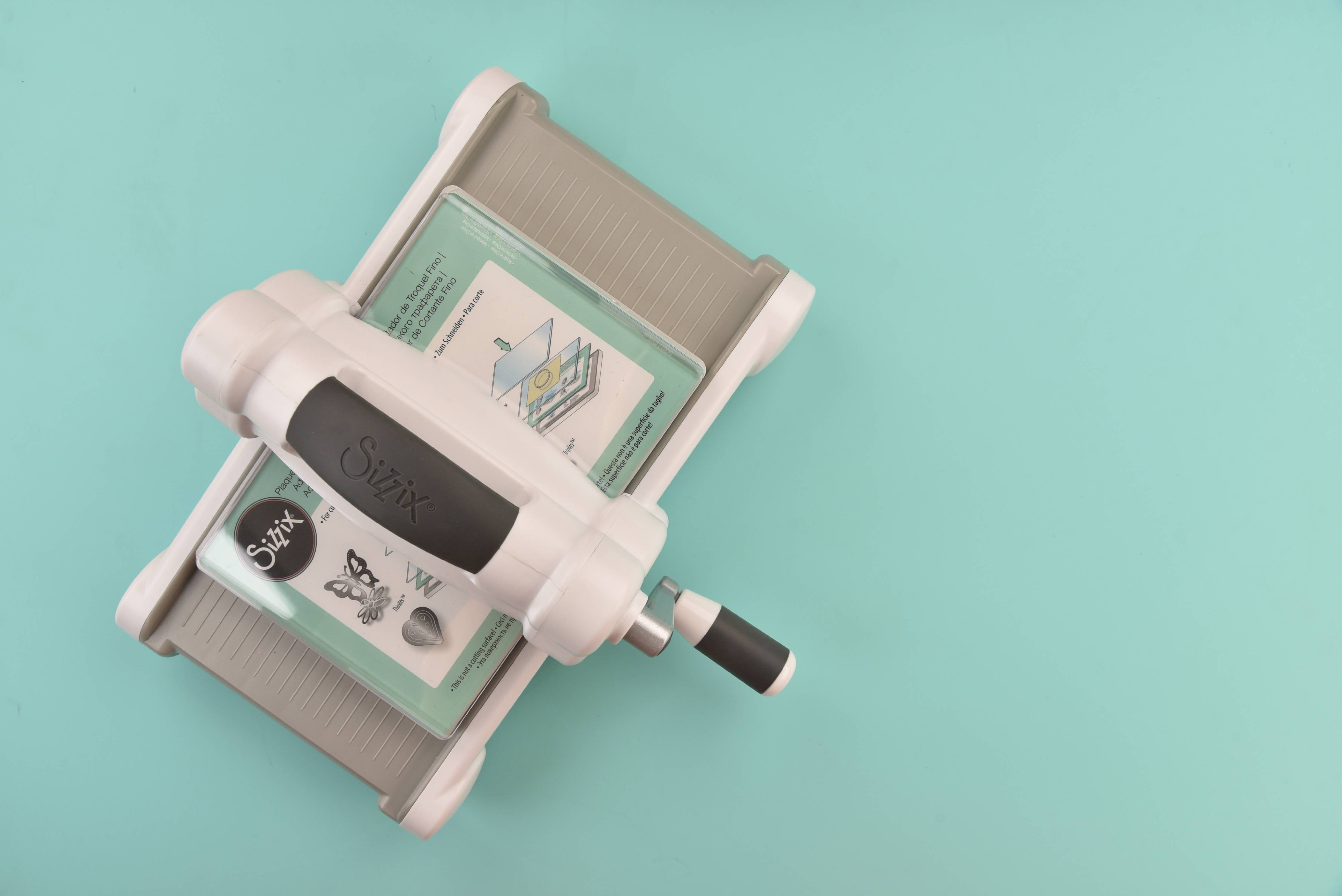 Sizzix Big Shot Plus Machine - Versatile Shape-Cutting
