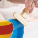 thumbnail image 5 of Clip de plástico beige para sellar bolsas de refrigerio, ideal para conservar alimentos frescos, como papas fritas, leche en polvo y té | Sellador de bolsas de cocina duradero para almacenar y, 5 of 6