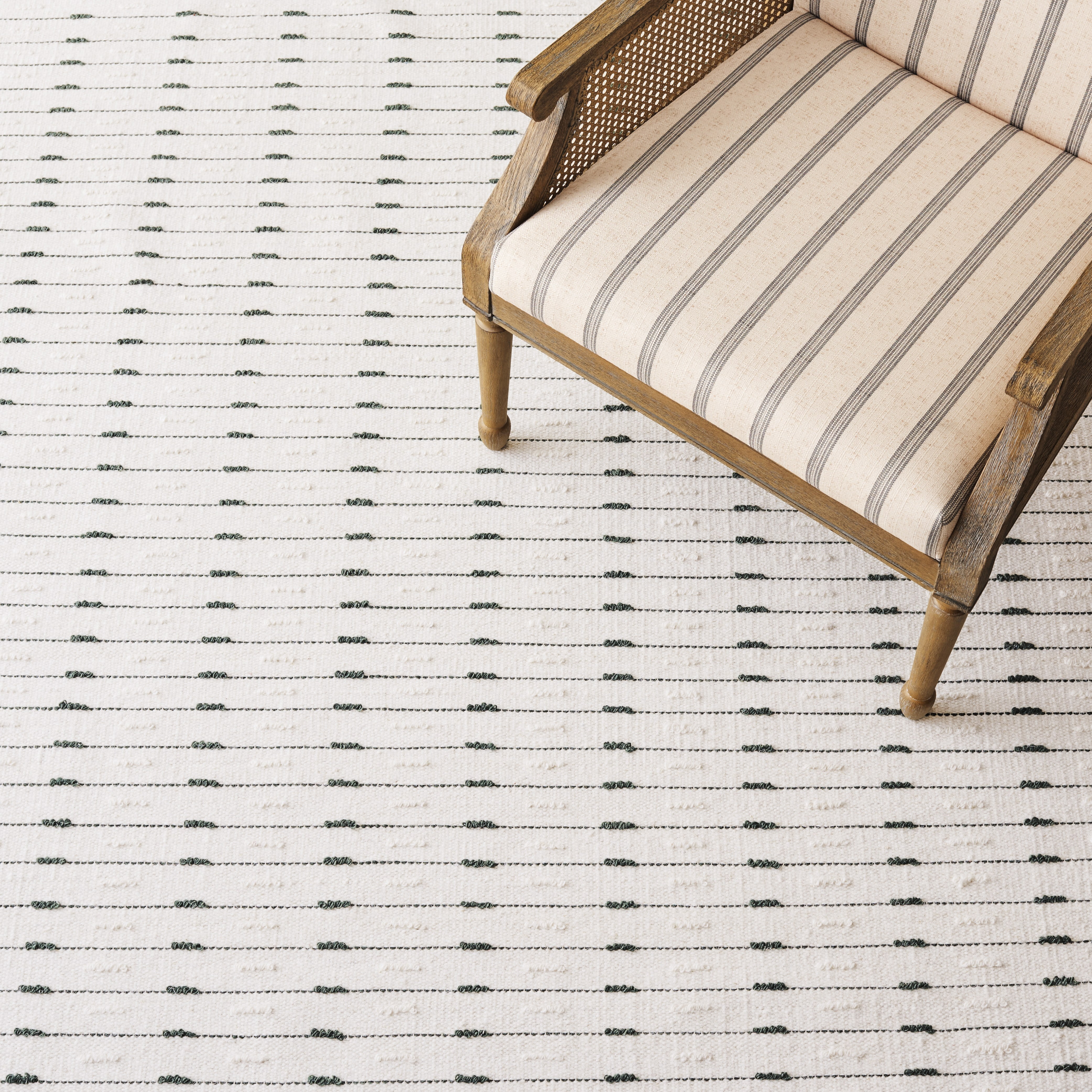 SAFAVIEH Martha Stewart Mindy Geometric Area Rug, Dark Green/Ivory, 4' x 6'