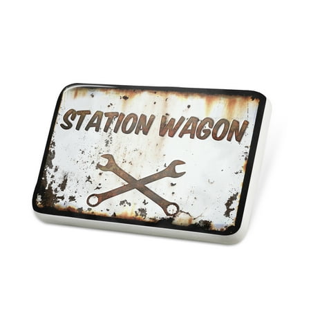Porcelein Pin Rusty old look car Station wagon Lapel Badge – NEONBLOND