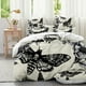 thumbnail image 3 of Juego de ropa de cama suave y cómodo con estampado de polilla y cara de fantasma, perfecto para tu dormitorio o habitación de invitados., 3 of 4