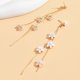 thumbnail image 5 of Pendientes de borla con flores blancas para mujer | Pendientes colgantes bohemios | Joyería ligera hecha a mano para ocasiones informales y especiales | Accesorio romántico para el día a día, 5 of 6