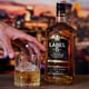 thumbnail image 3 of Paquete de 3 Whisky Label 5 Blend 700 ml + Vaso, 3 of 3