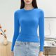 thumbnail image 2 of Top corto de manga larga y cuello redondo para mujer: camiseta ajustada de color liso para hacer ejercicio o yoga, material de poliéster, estilo informal básico., 2 of 3