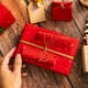 thumbnail image 5 of Papel de Regalo WRAPAHOLIC Mini Rollo Rojo 43 cm x 5 m, 5 of 7