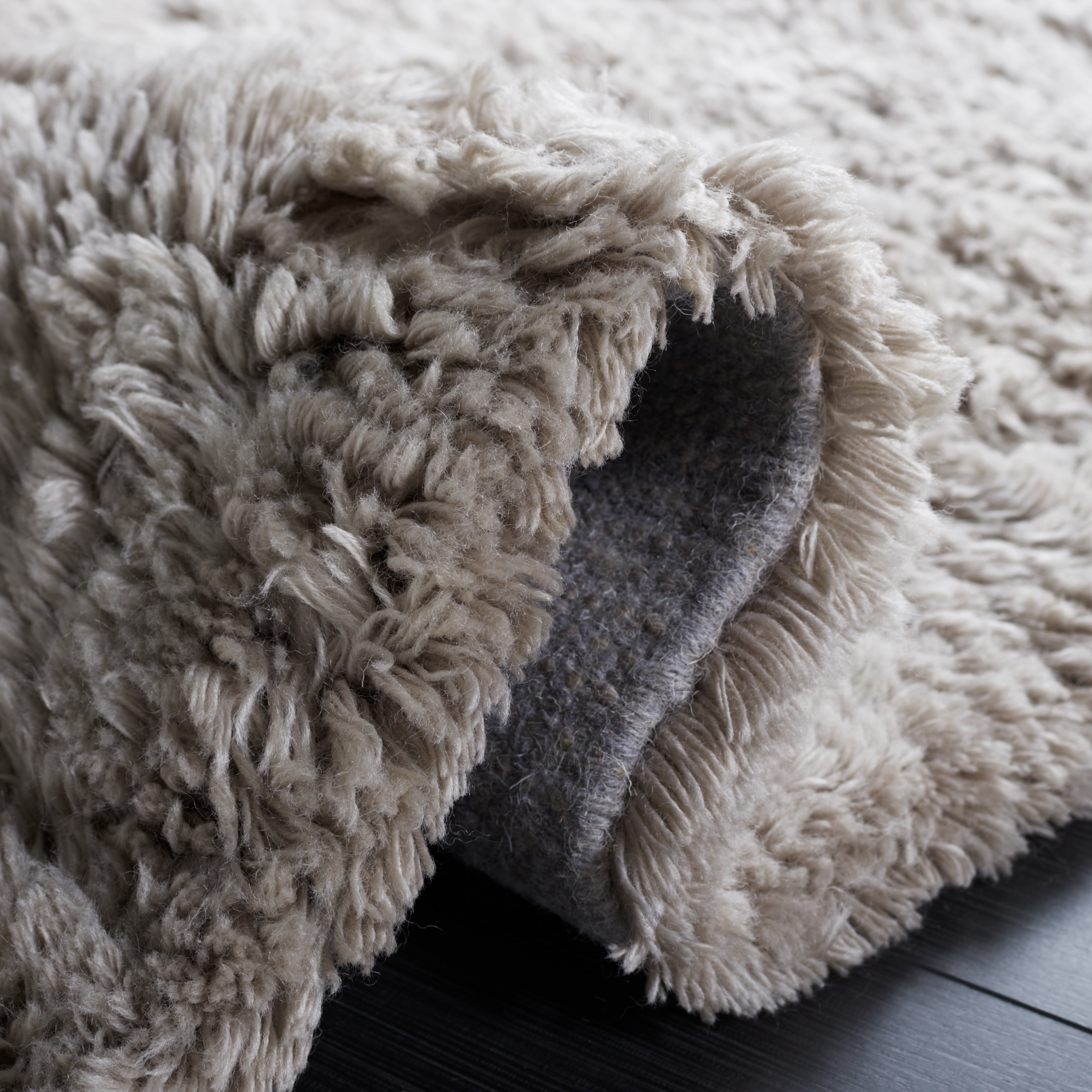 SAFAVIEH Casablanca Genette Solid Area Rug, Grey, 6' x 9'
