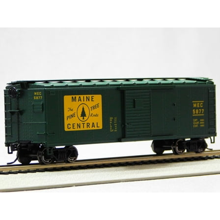 LIONEL HO SCALE MAINE CENTRAL #5877 BOXCAR 2454010