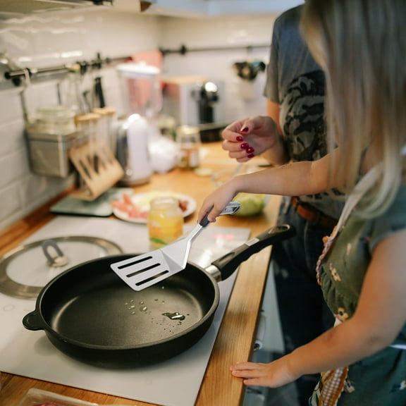 Yuangui Stainless Steel Steak Slotted Turner Cooking Spatula Creative Fried Shovel Kitchenware (Small Size)