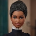 thumbnail image 3 of Ida B. Wells Barbie Inspirador Mujer Muñeca Vestida Azul, con Accesorio de Periódico, Regalo para Coleccionistas y Niños de 6 Años en adelante Barbie -, 3 of 5