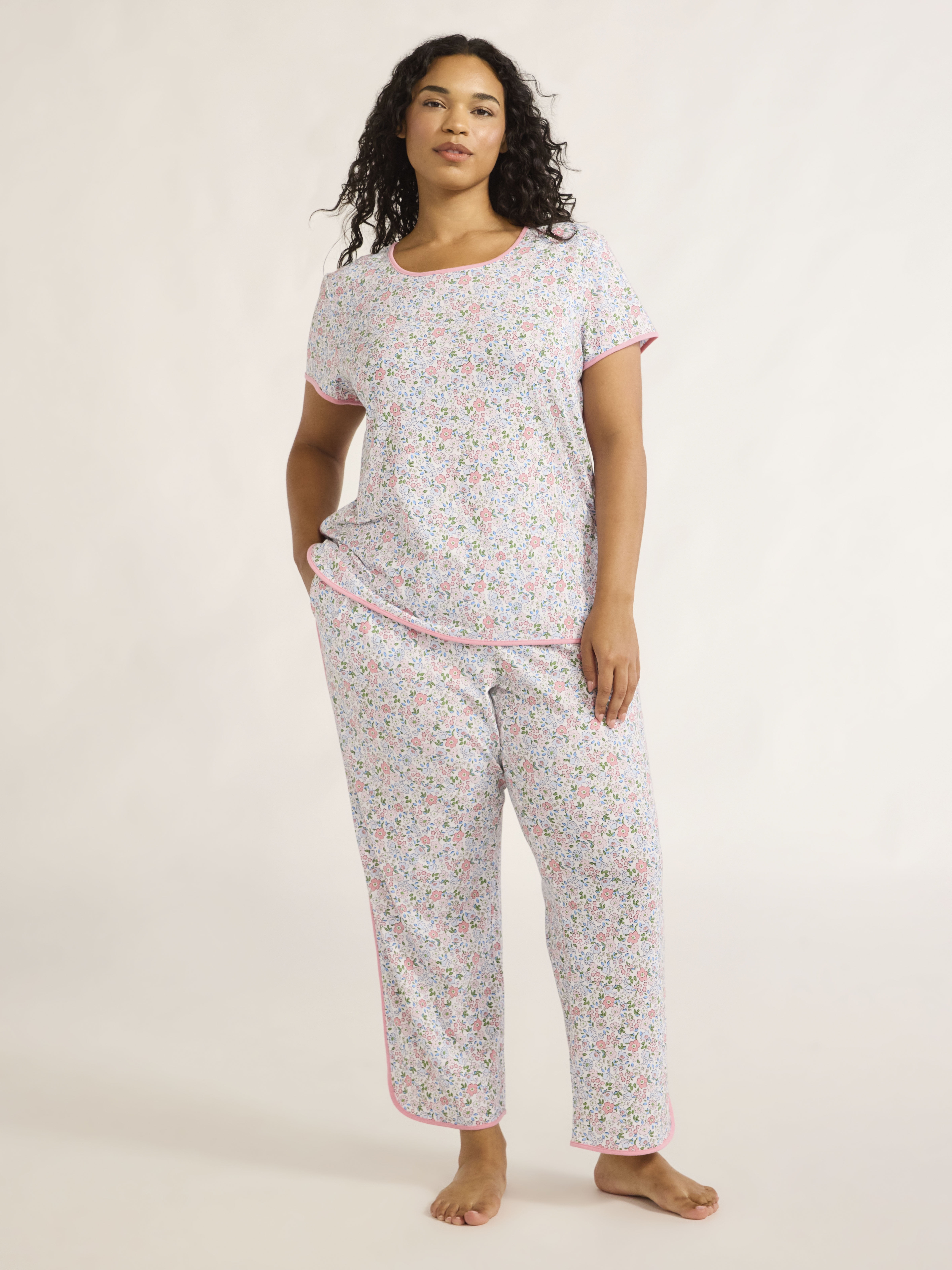 Joyspun Women's and Women’s Plus Lightweight Sleep Tee and Pants Set, 2-Piece, Sizes XS to 3X
