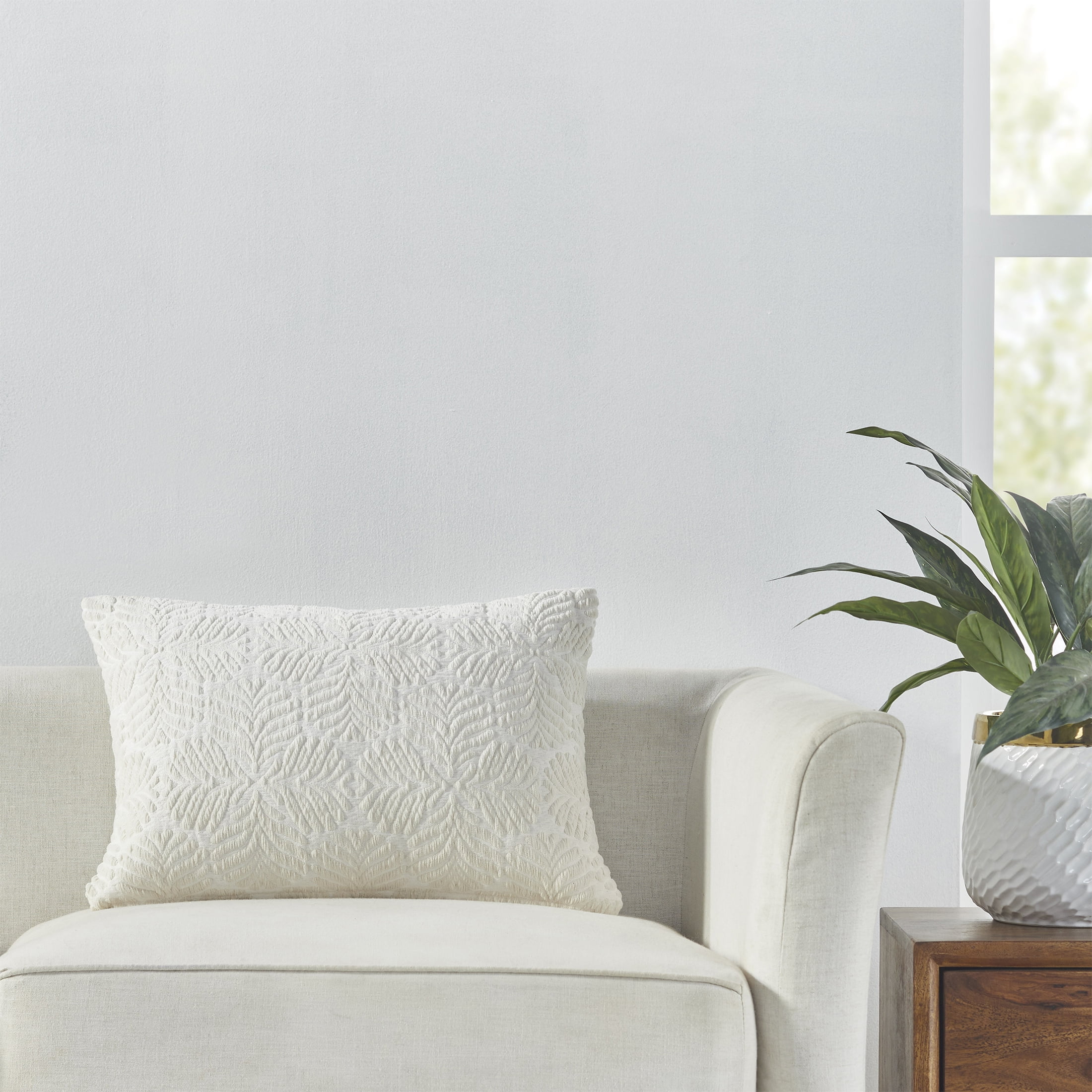 Better Homes & Gardens 14” x 20” Indoor & Outdoor Textured Leaf Pattern Decorative Pillows, Ivory