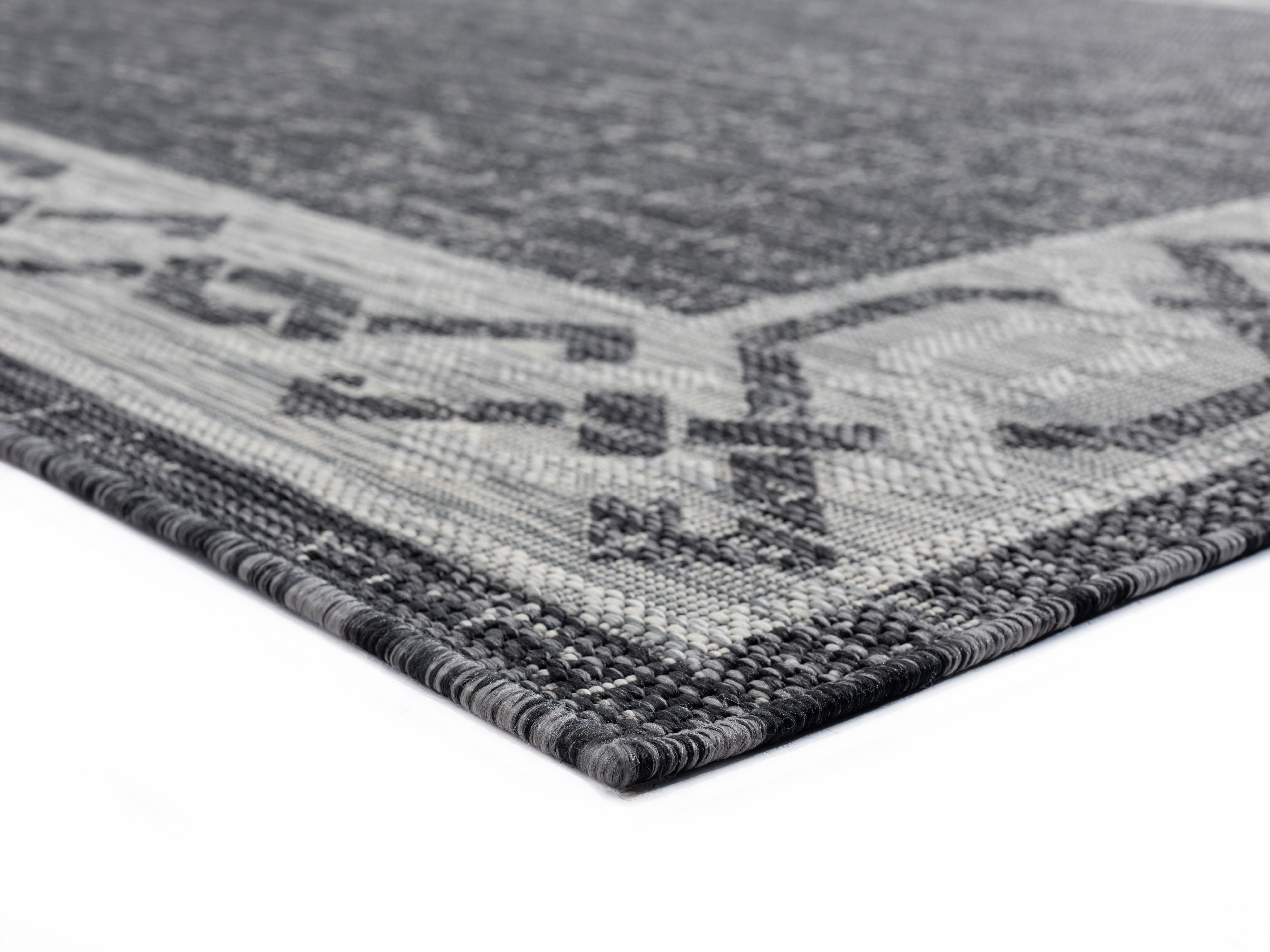 United Weavers Mali Parmalee Traditional Border Area Rug, Black, 5'3" x 7'6"