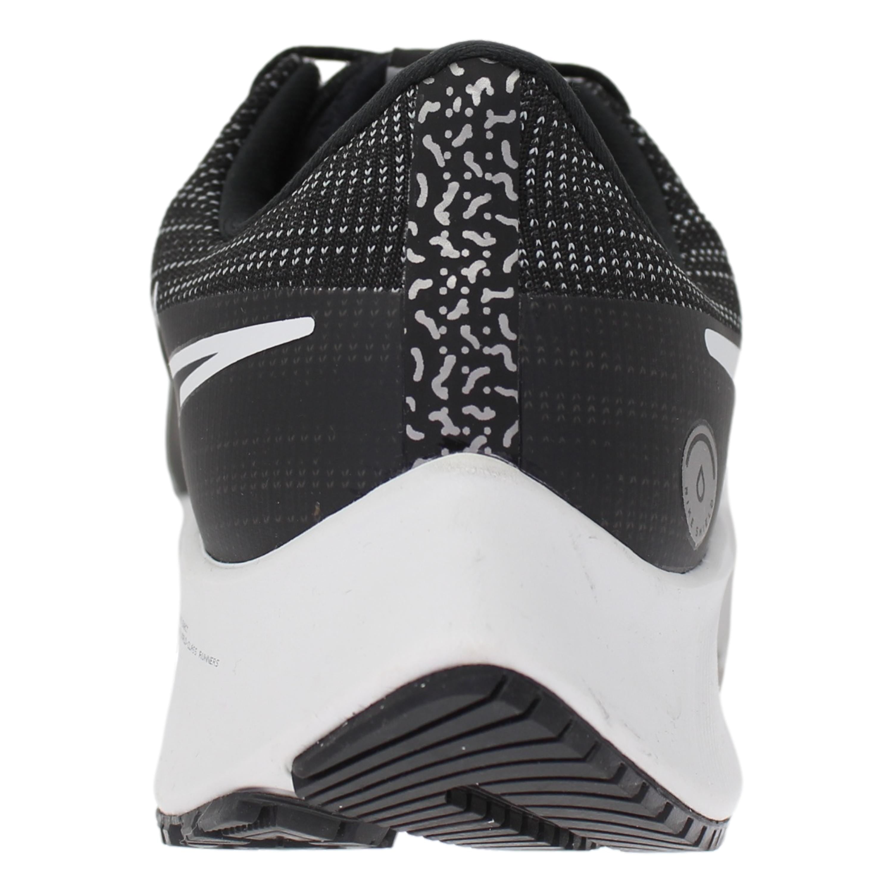nike pegasus 38 shield black