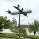thumbnail image 2 of Molino de viento de avión de metal, molino de viento, decoración de jardín al aire libre, 2 of 3