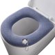 thumbnail image 1 of Cojín para asiento de inodoro para el hogar, cojín universal para asiento de inodoro para todas las estaciones, cojín para asiento de inodoro agrandado para invierno, 1 of 7