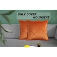 thumbnail image 2 of Paquete de 2 fundas de almohada de terciopelo para decoración de sofá, 18 x 18 pulgadas, funda de cojín cuadrada suave de estilo nórdico, funda de cuadros sólidos para dormitorio, sala de, 2 of 8
